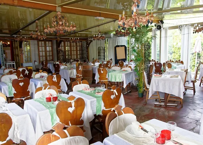 Hotel Domaine Du Berange *
